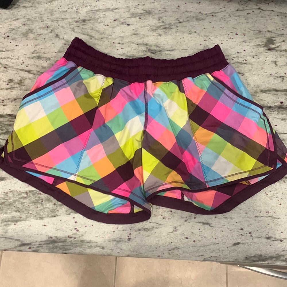 Size 8 Lululemon sport workout gym athletic shorts